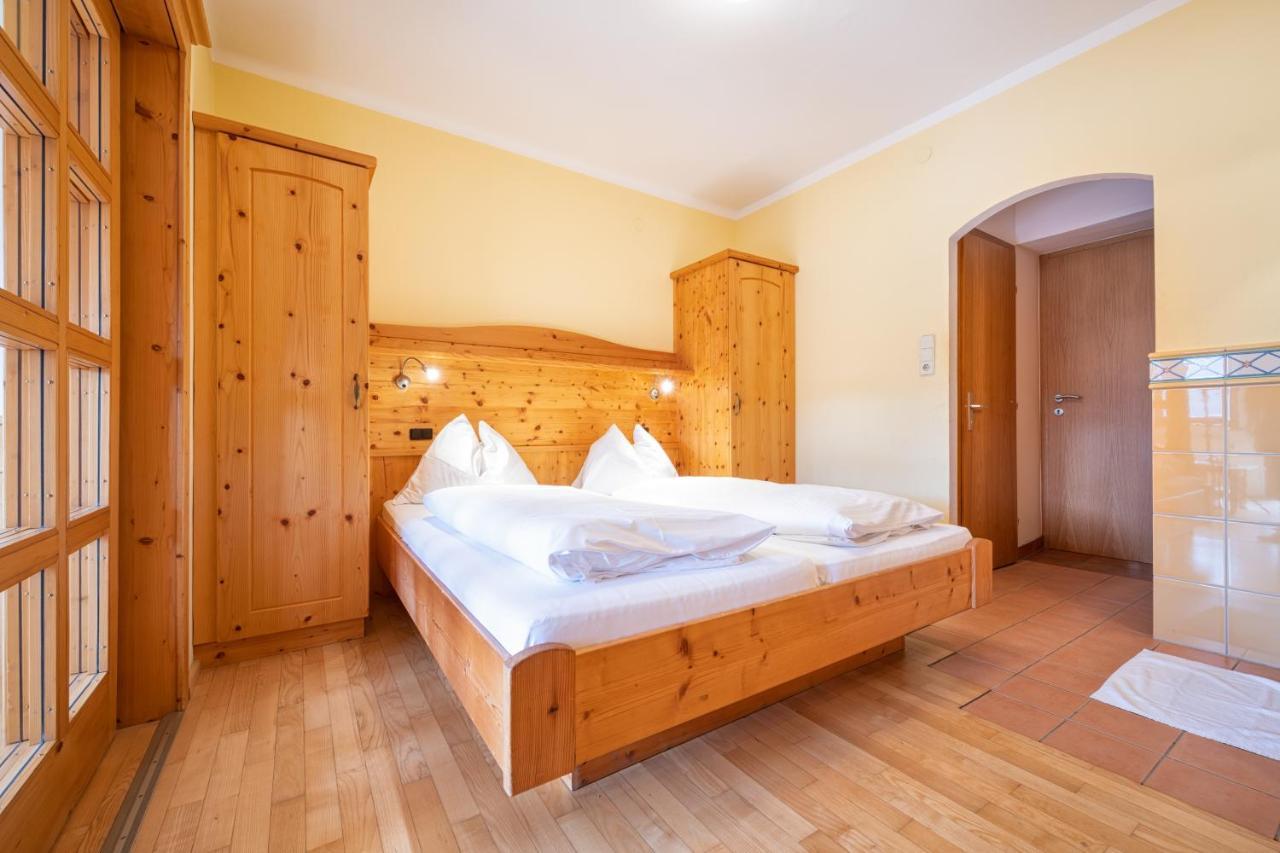 Mayer - Wirtshaus Und Dorfhotel Sankt Martin am Grimming Екстериор снимка
