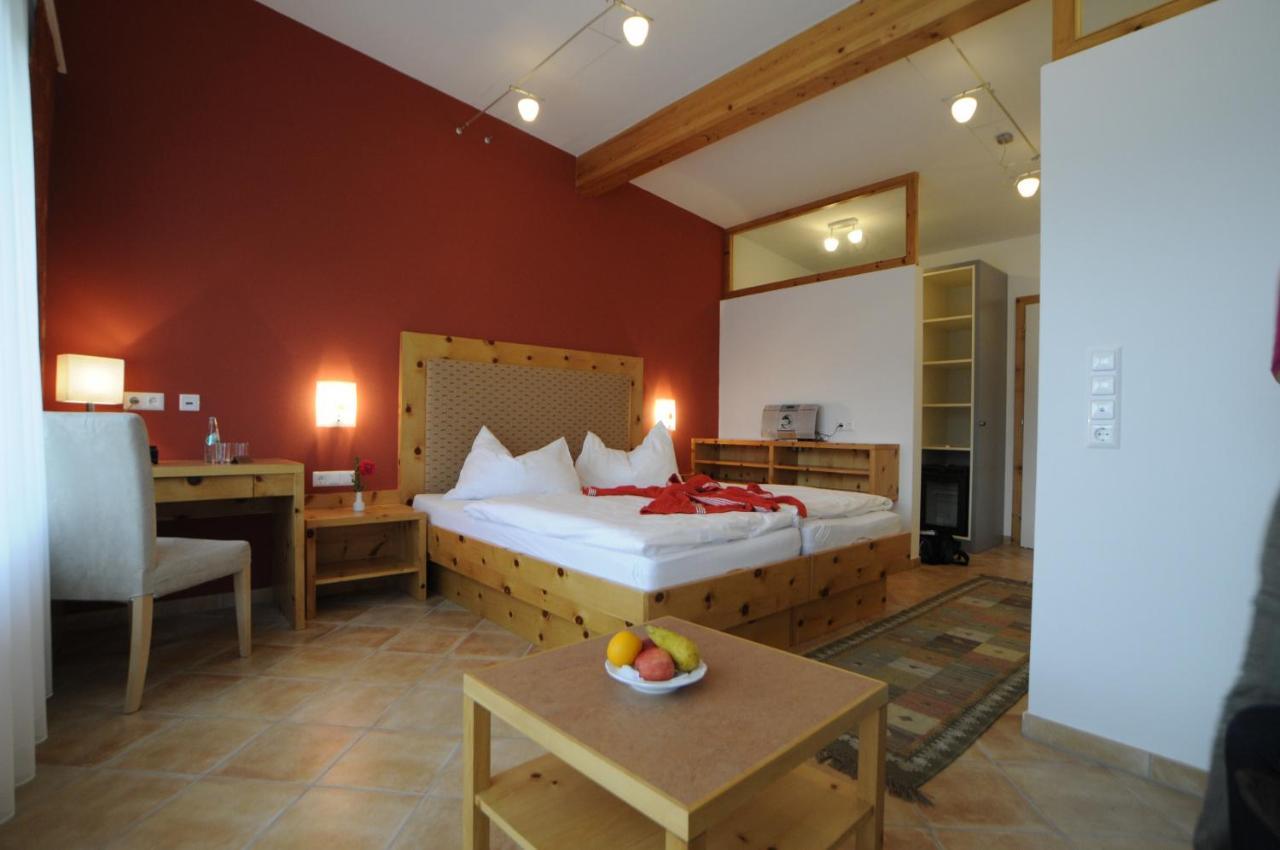 Mayer - Wirtshaus Und Dorfhotel Sankt Martin am Grimming Екстериор снимка